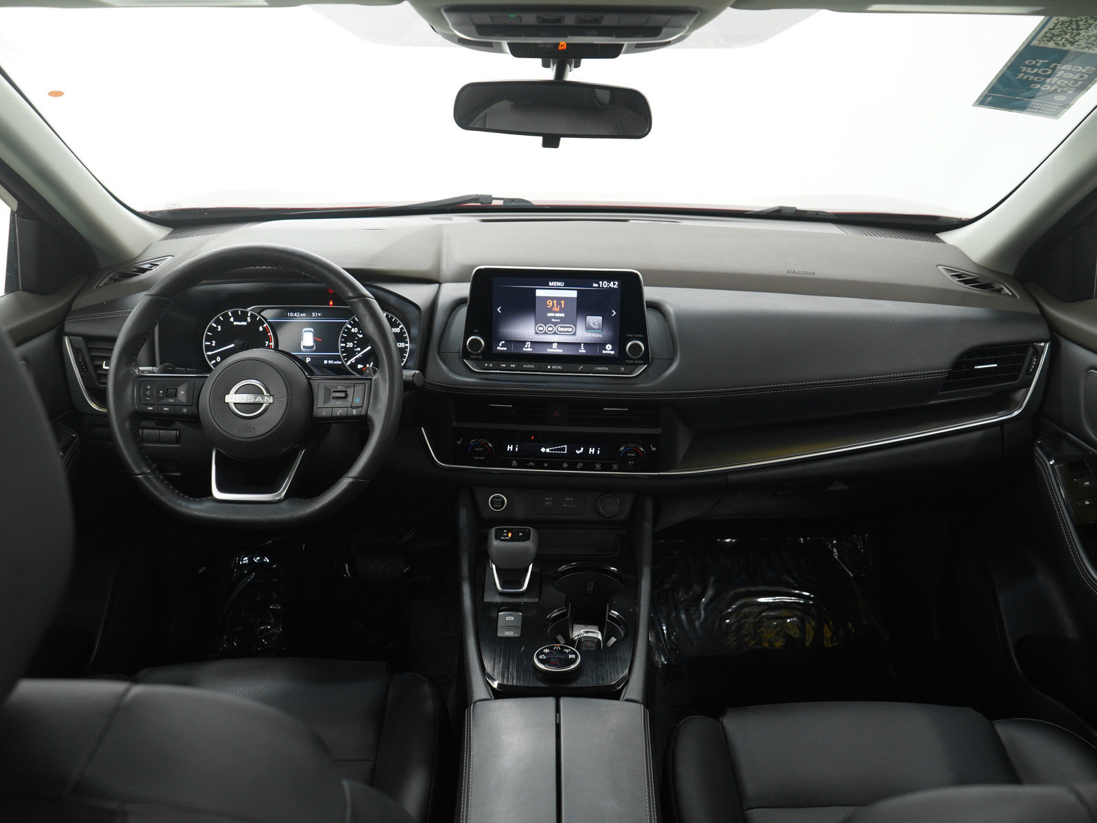 Used 2023 Nissan Rogue SV w/ SV Premium B Package image 14