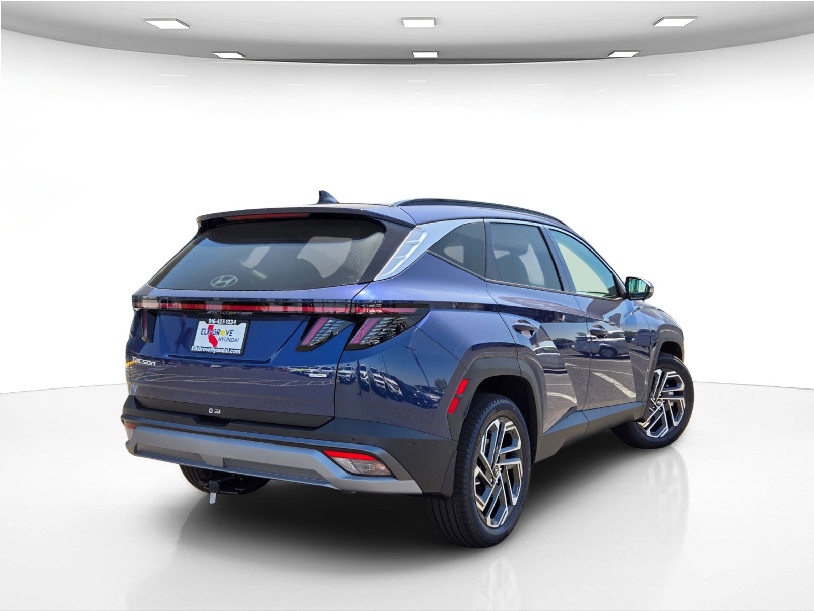 New 2025 Hyundai Tucson Limited image 8