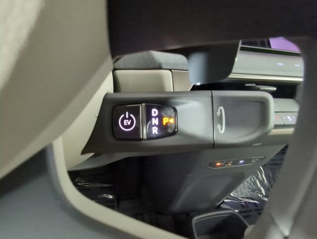 New 2026 Kia EV9 Wind image 29