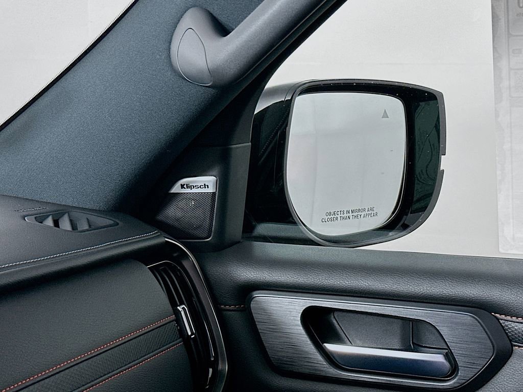 New 2025 Nissan Armada PRO-4X w/ Pro-4X Premium Package image 25