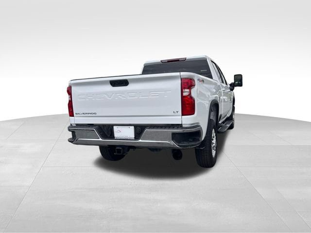 Used 2025 Chevrolet Silverado 2500 LT w/ Convenience Package AWD/4WD image 5