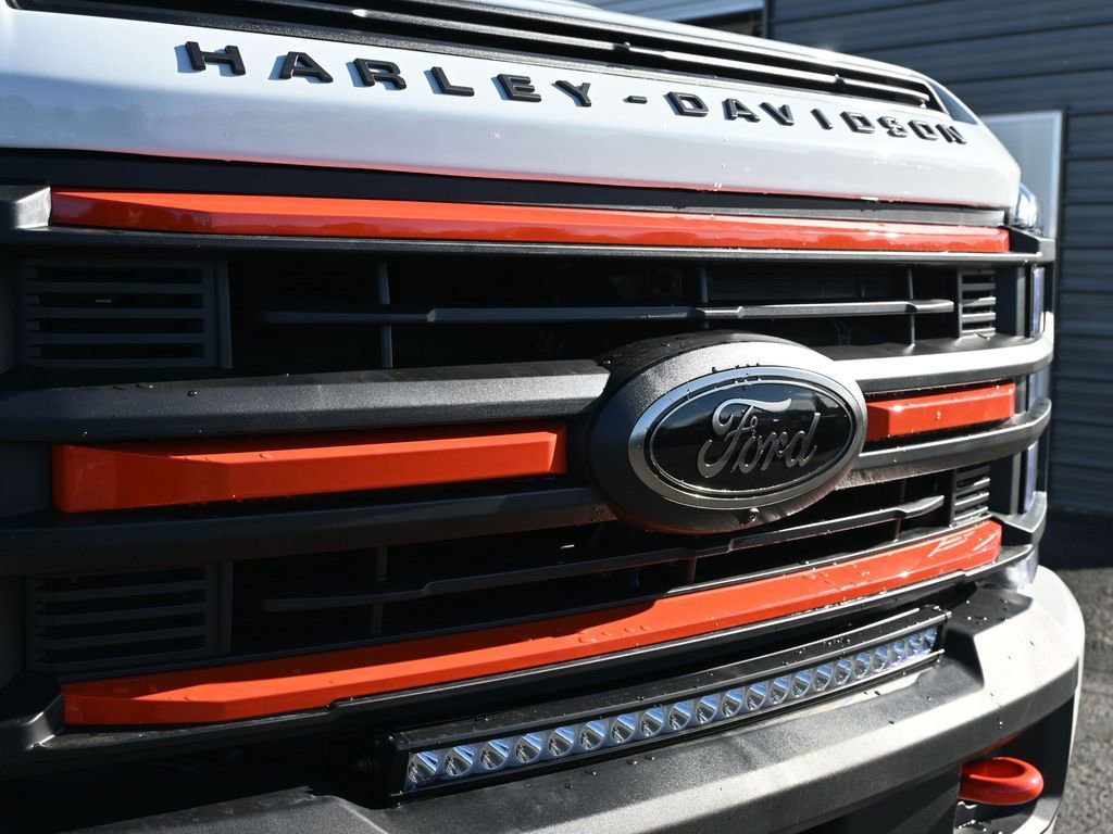 New 2026 Ford F250 Lariat w/ Black Appearance Package image 50