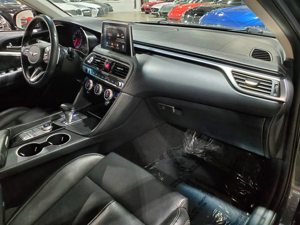 Used 2020 Genesis G70 2.0T AWD/4WD image 14