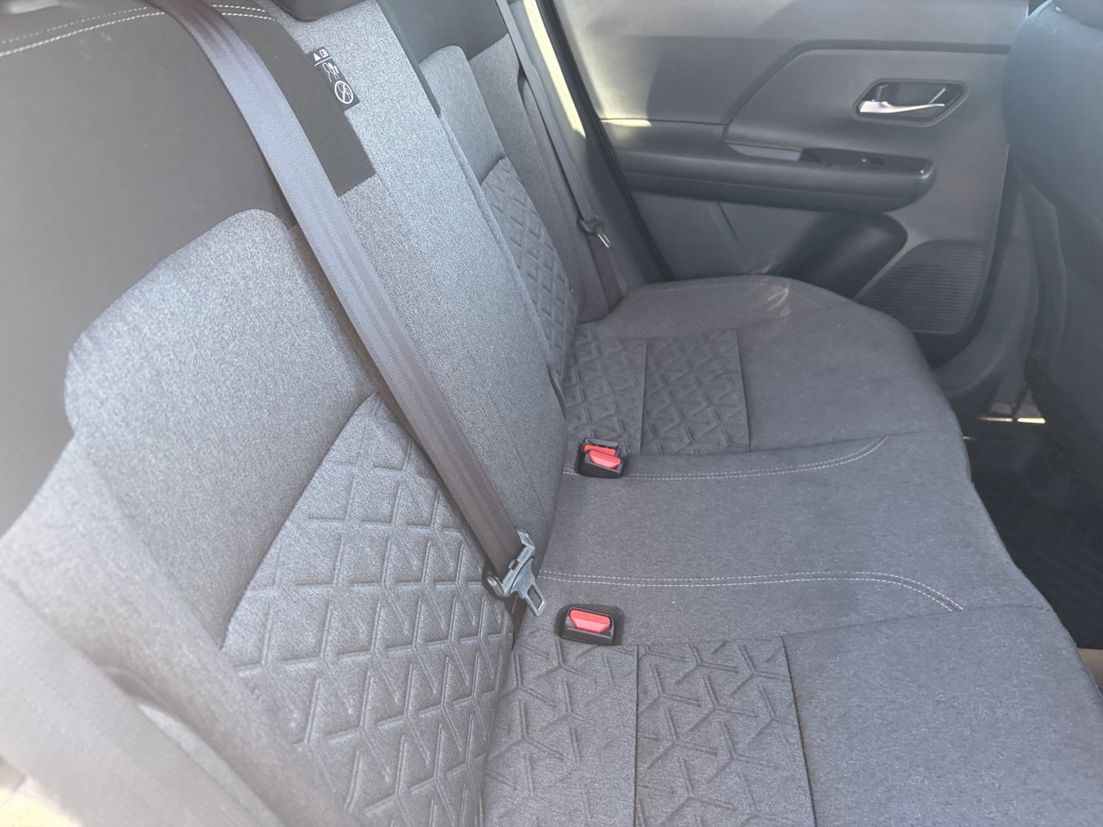 Used 2025 Nissan Kicks SV FWD image 13