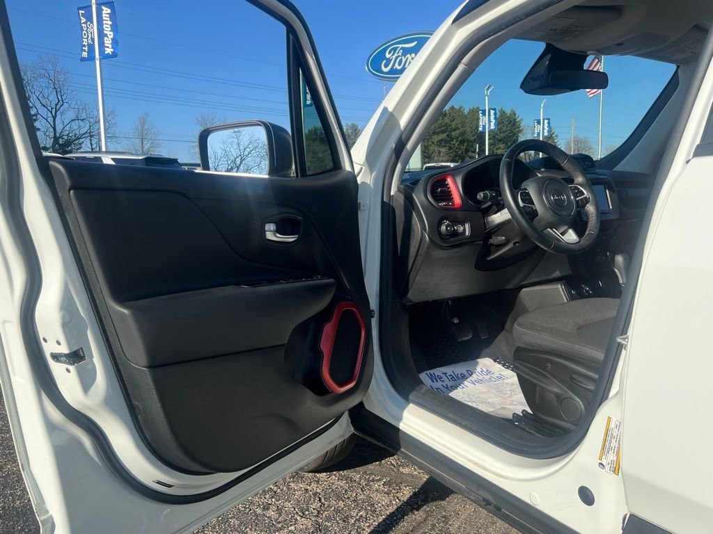 Used 2020 Jeep Renegade Trailhawk w/ Cold Weather Group AWD/4WD image 20