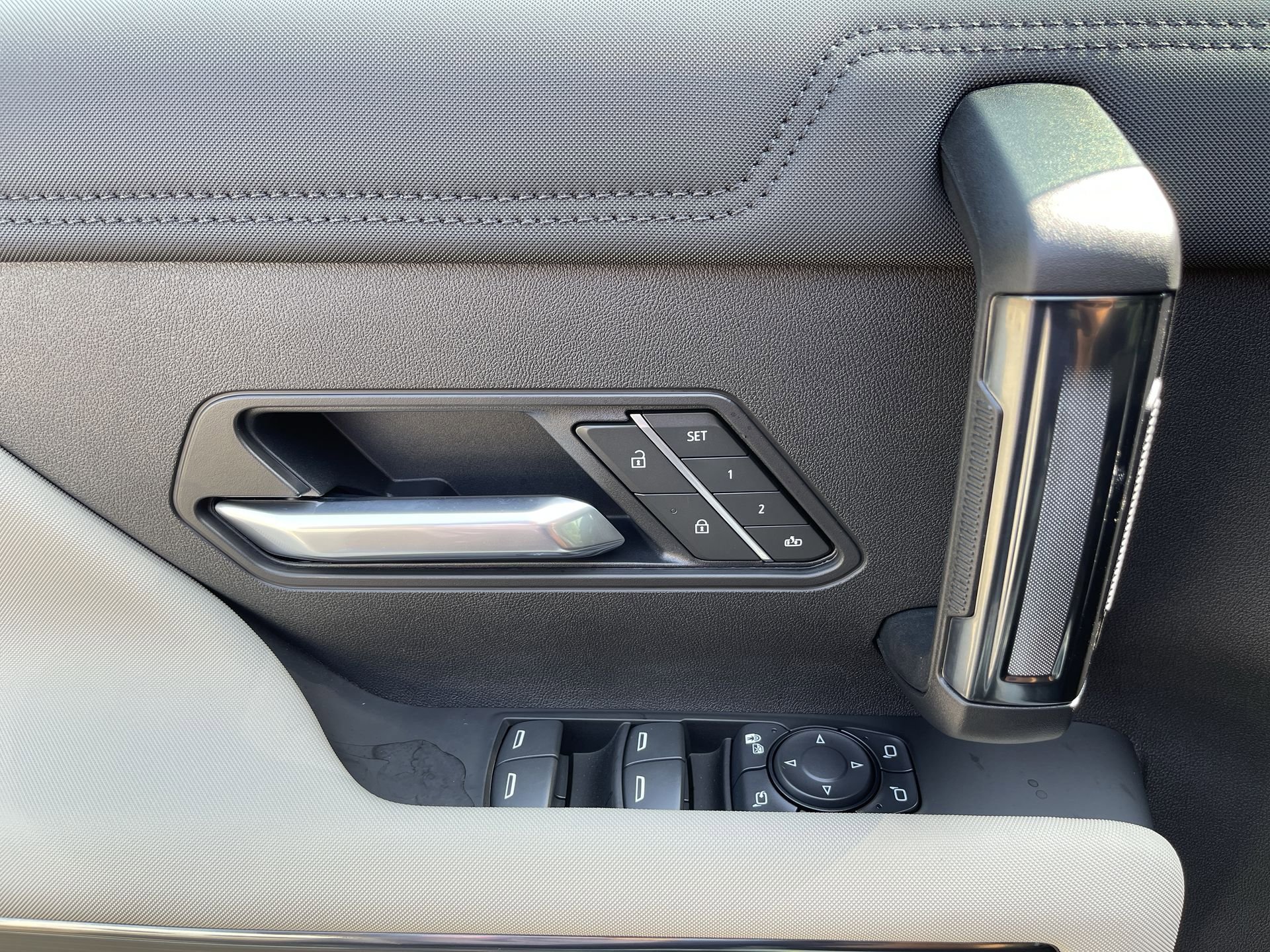 New 2026 GMC Hummer EV SUV image 57