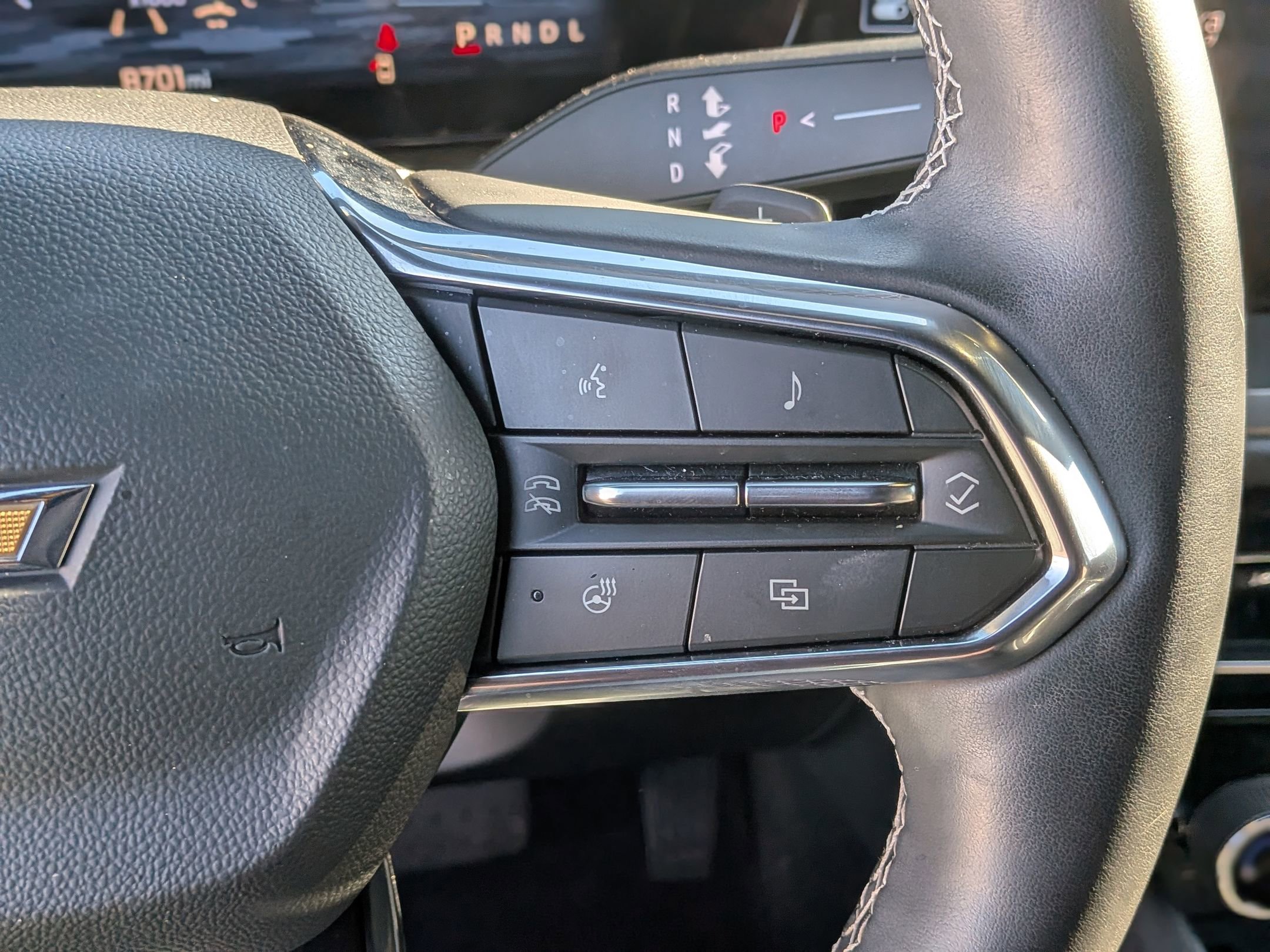 Used 2025 Chevrolet Traverse LT image 23