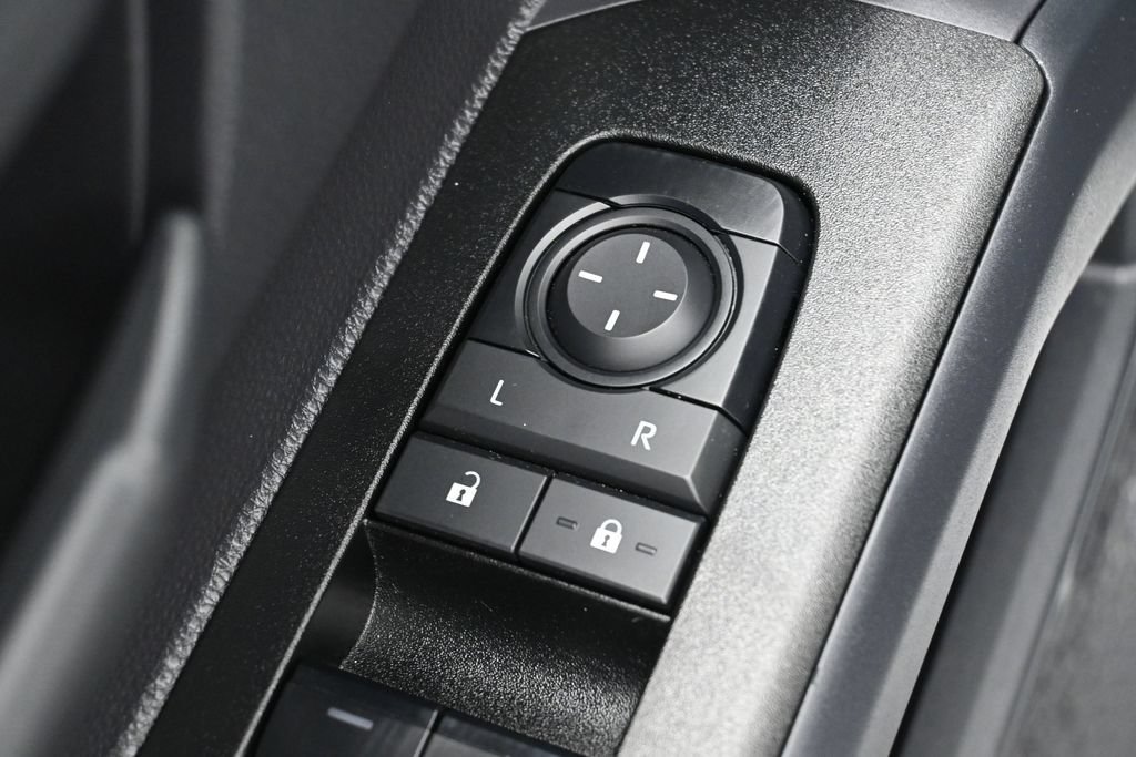 Certified 2025 Toyota 4Runner SR5 AWD/4WD image 11