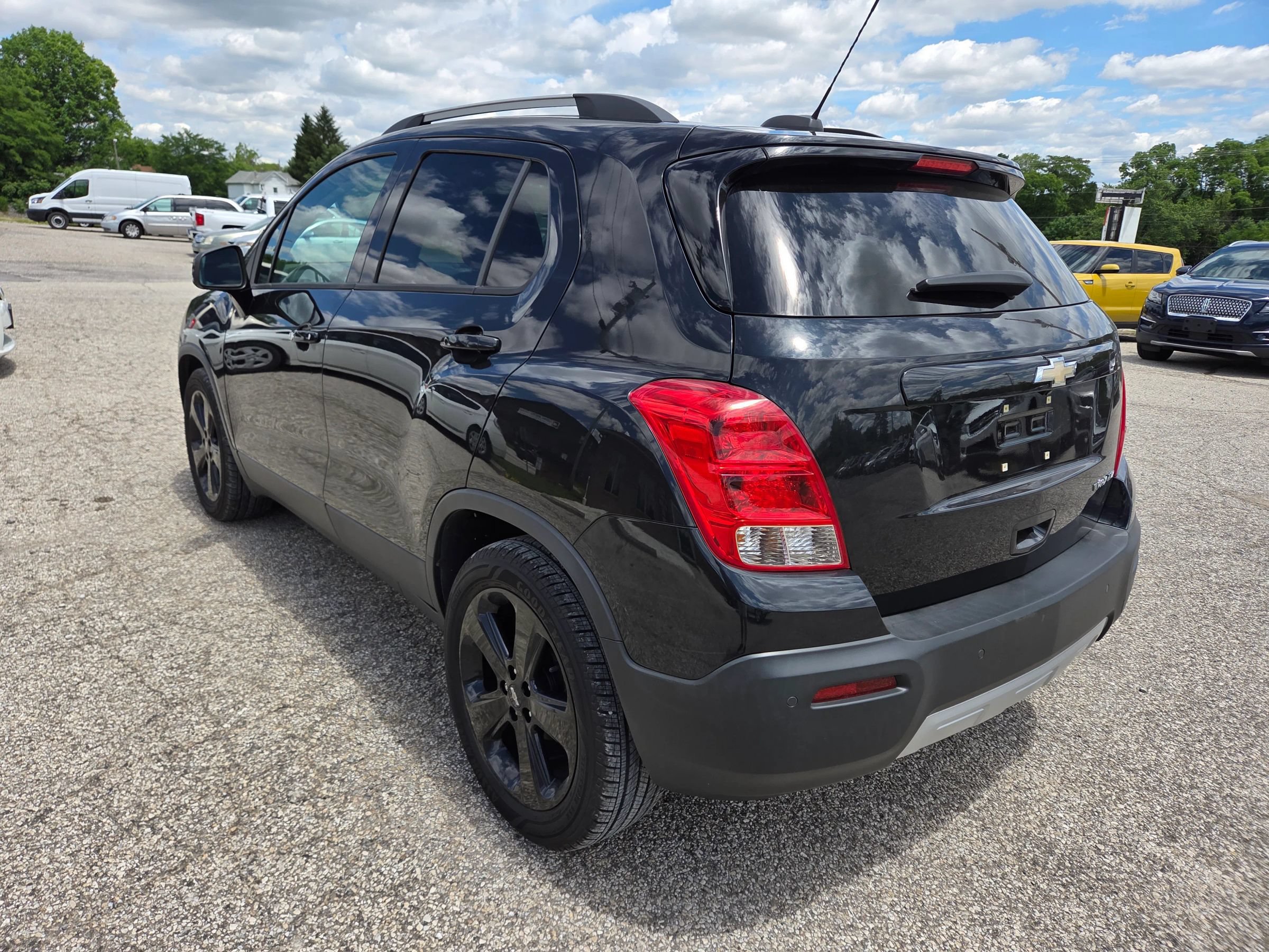 Used 2016 Chevrolet Trax LTZ w/ Midnight Edition FWD image 6