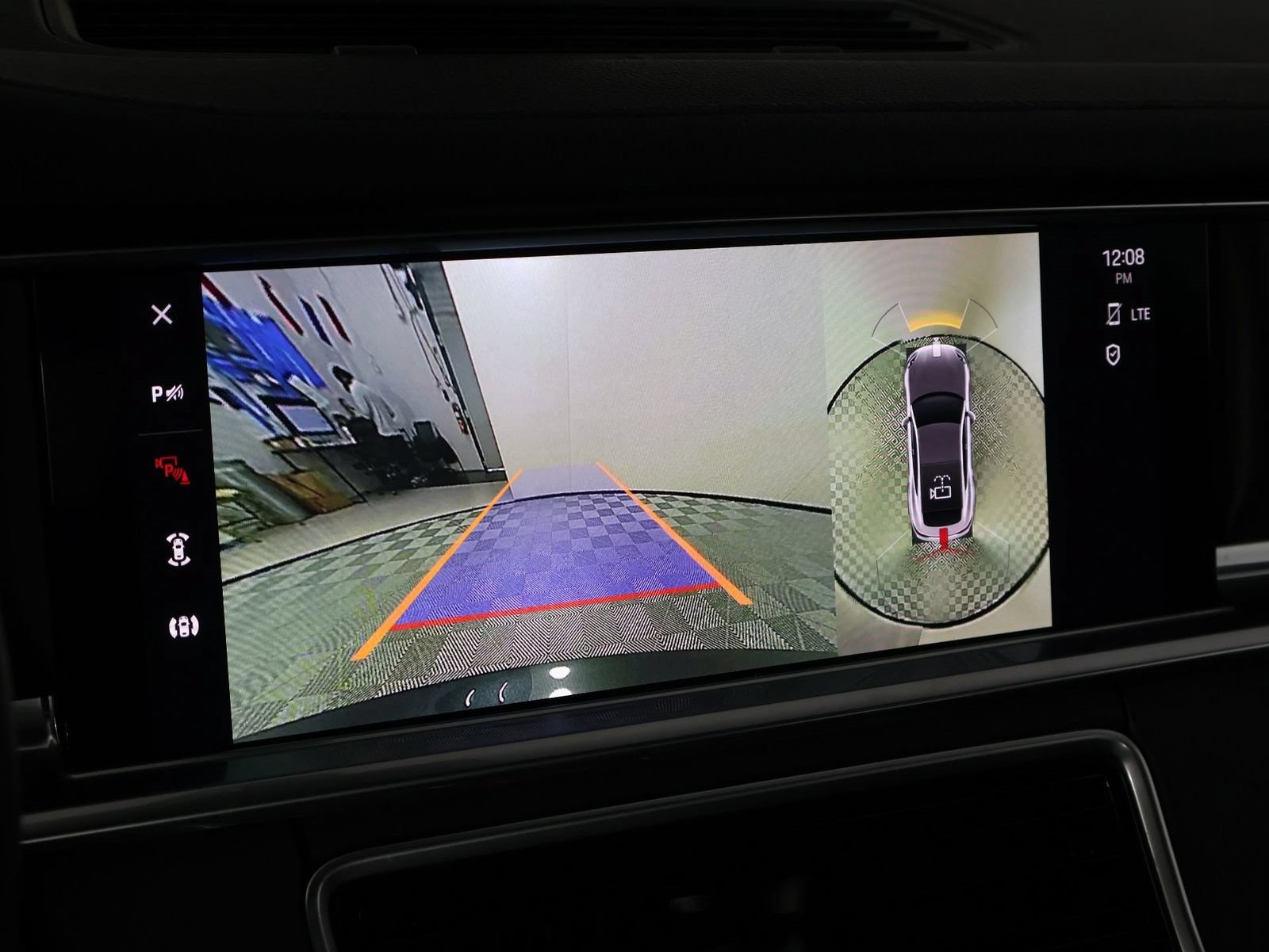 Certified 2023 Porsche Panamera Platinum Edition RWD image 17