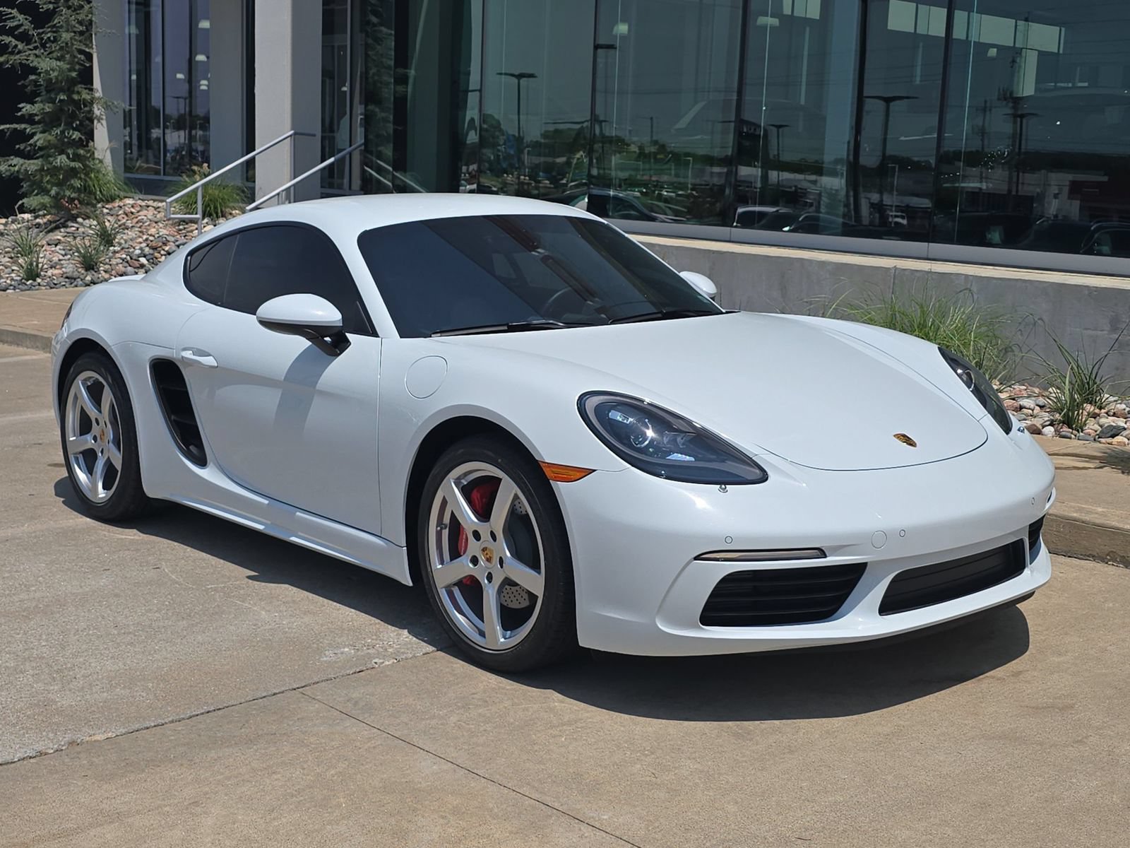 Certified 2023 Porsche 718 Cayman S RWD image 9