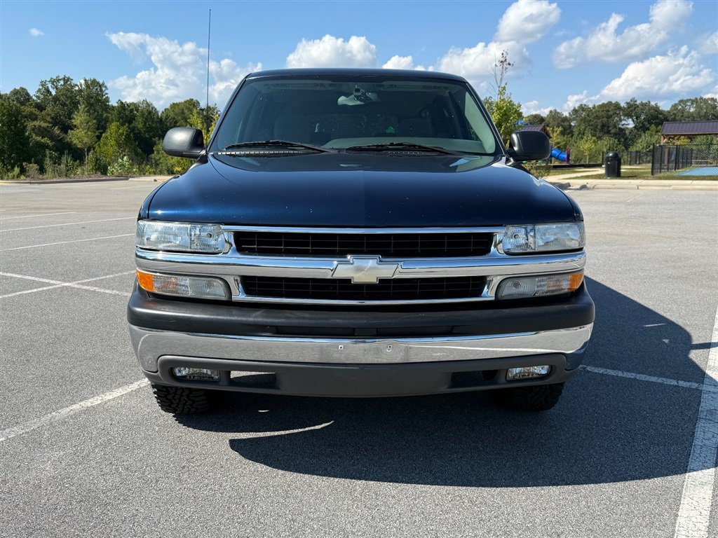 Used 2004 Chevrolet Suburban LS RWD image 10