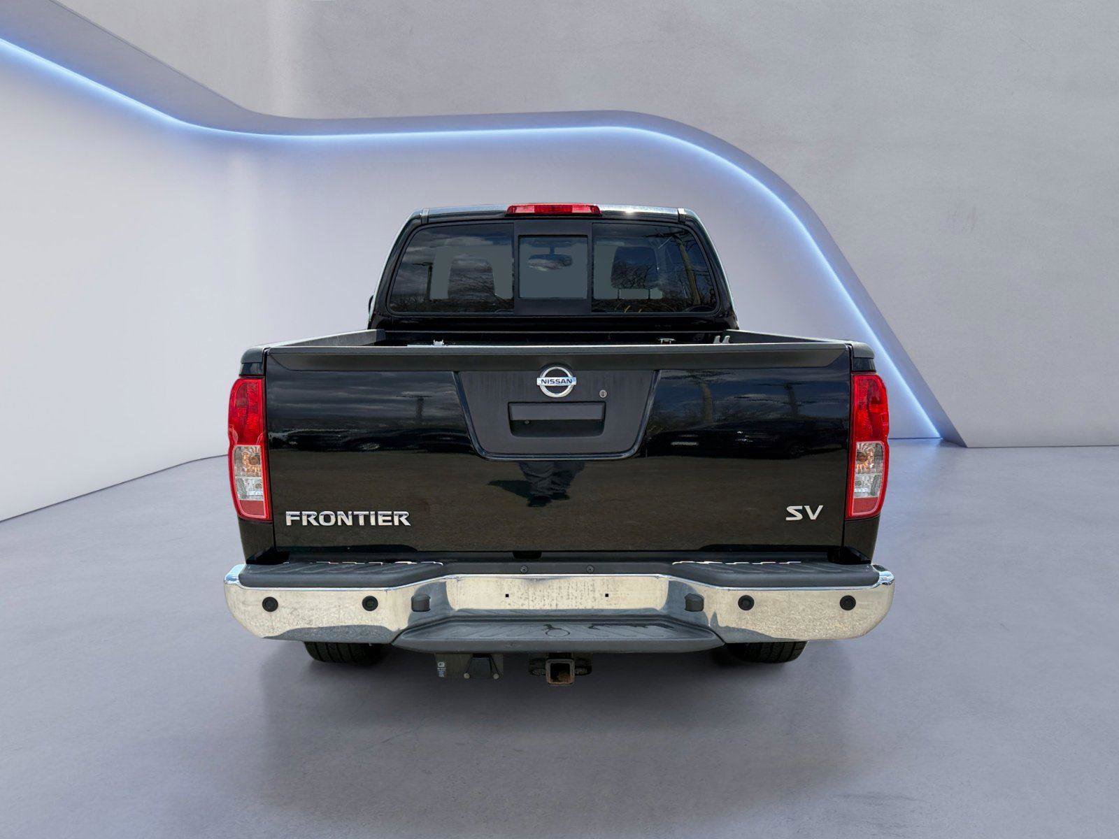 Used 2014 Nissan Frontier SV w/ SV Value Truck Package image 4