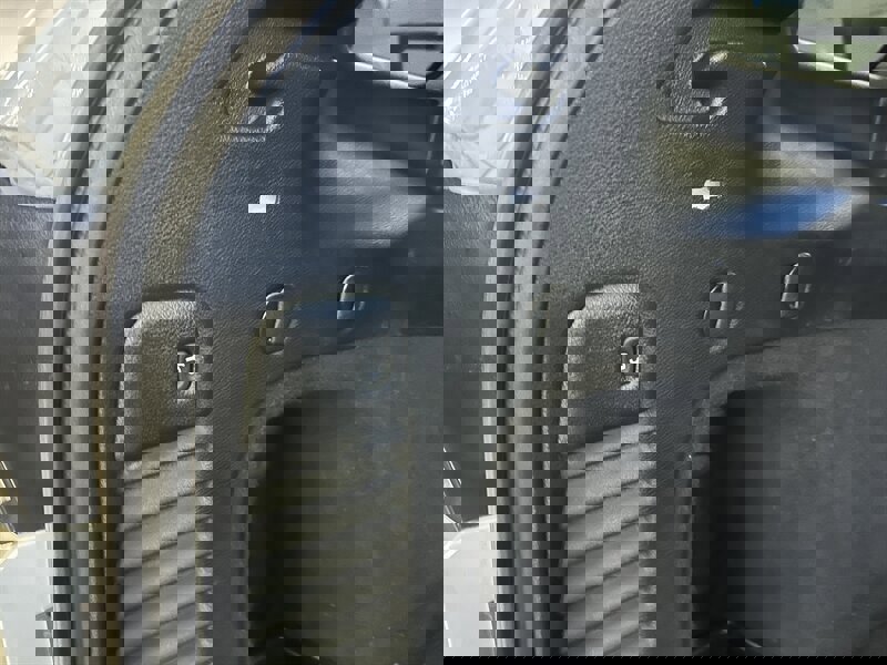 Used 2017 Jeep Grand Cherokee Altitude image 37