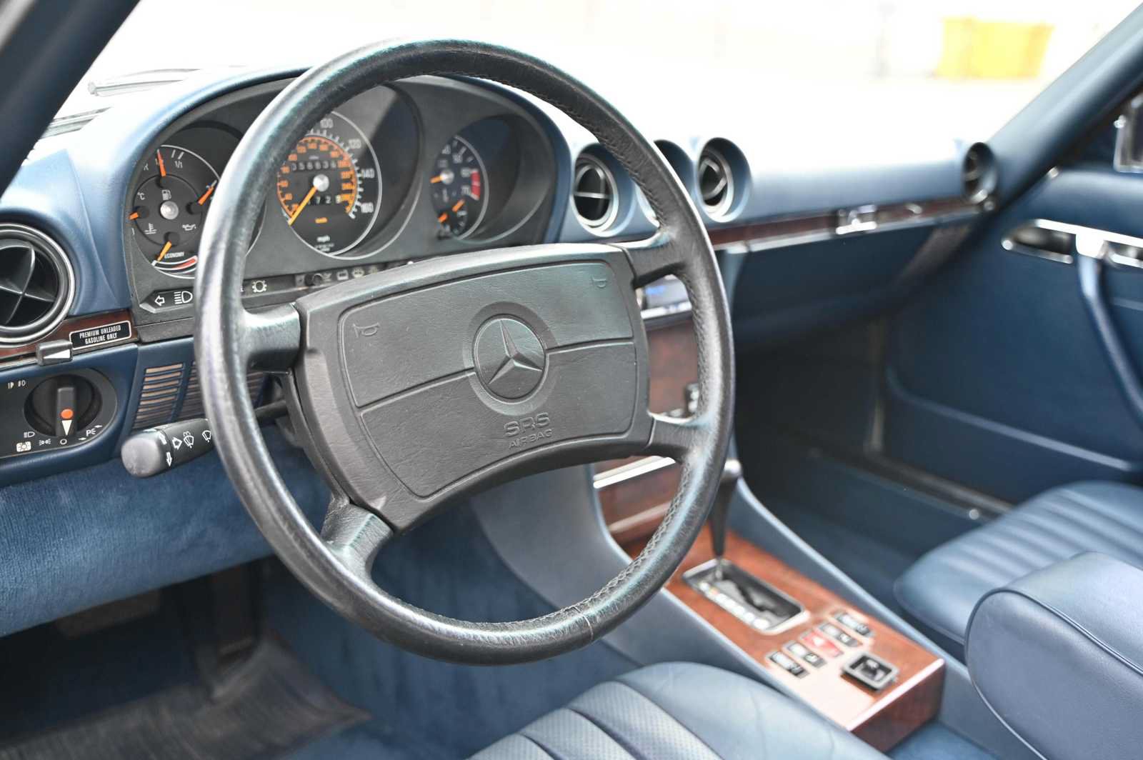 Used 1989 Mercedes-Benz 560 SL image 18