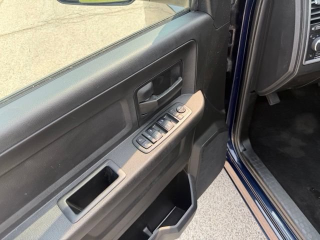 Used 2018 RAM 2500 Tradesman w/ Chrome Appearance Group AWD/4WD image 19
