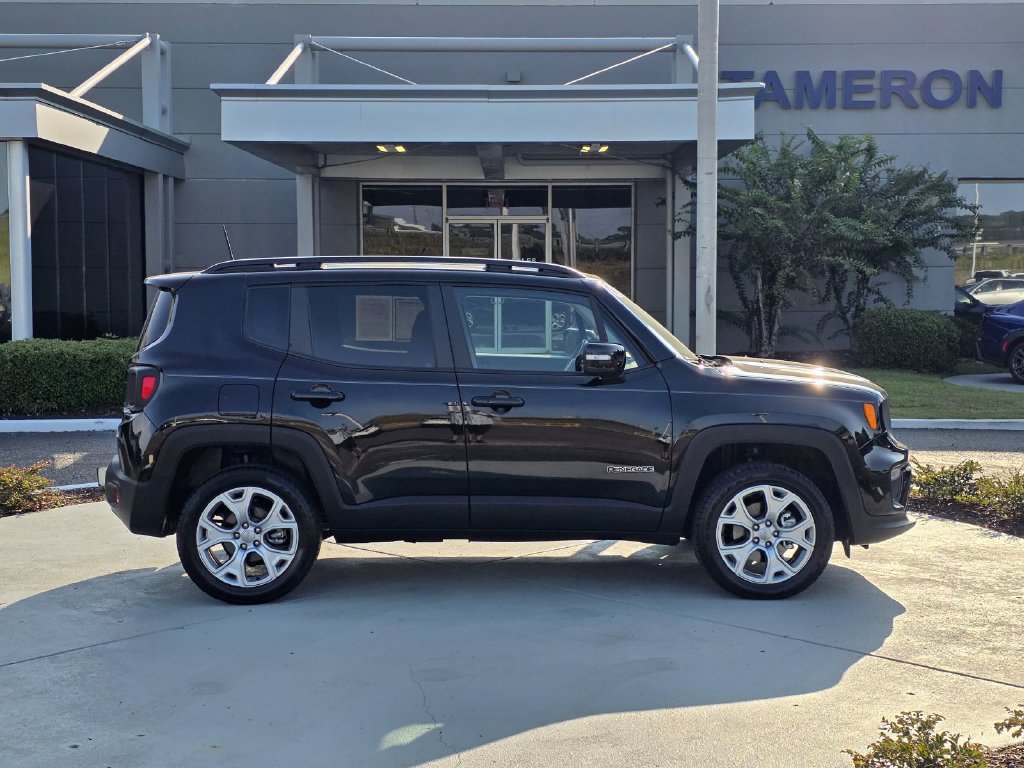 Used 2023 Jeep Renegade Limited AWD/4WD image 34
