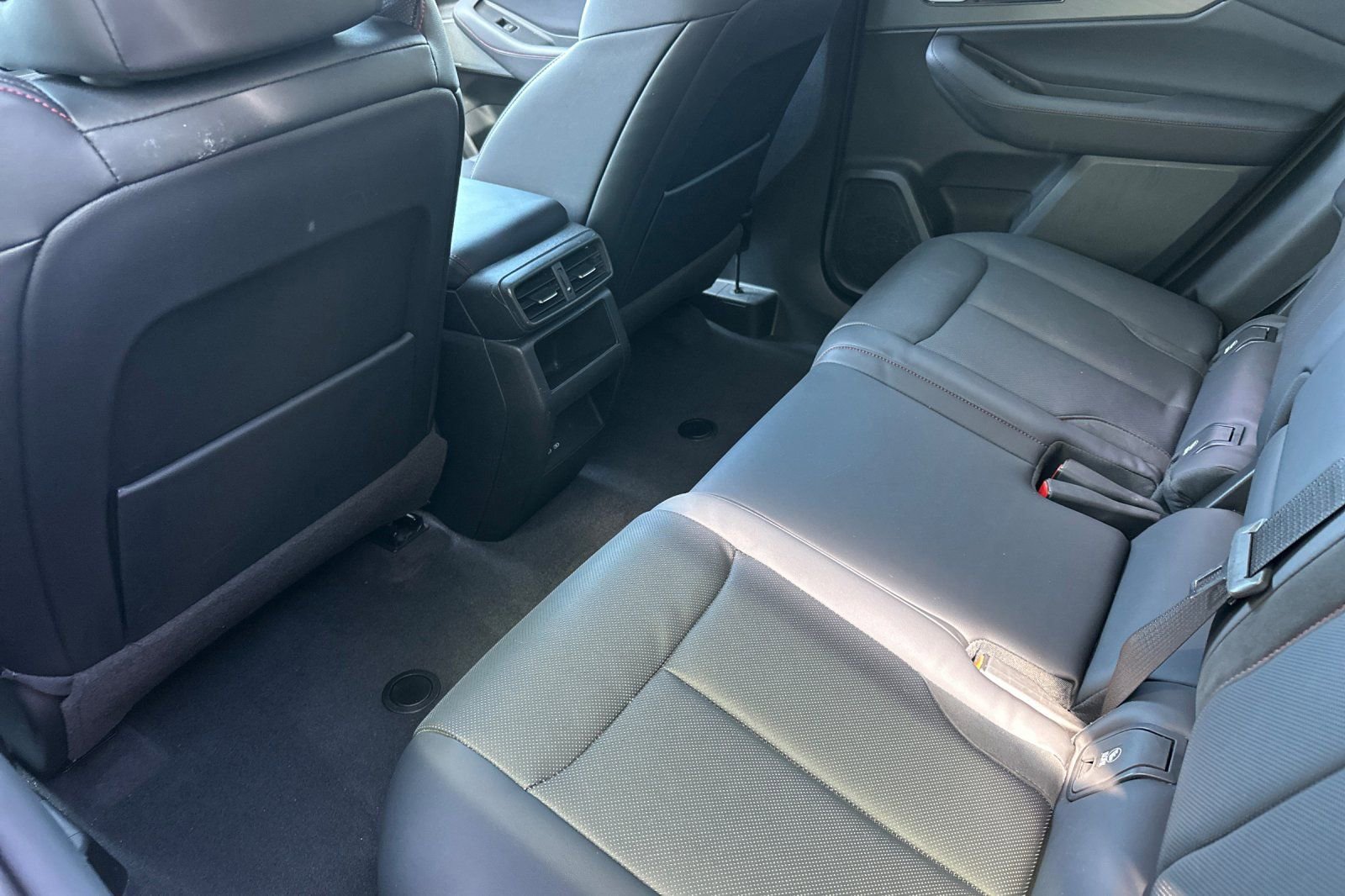 Used 2024 Acura ZDX A-Spec image 14