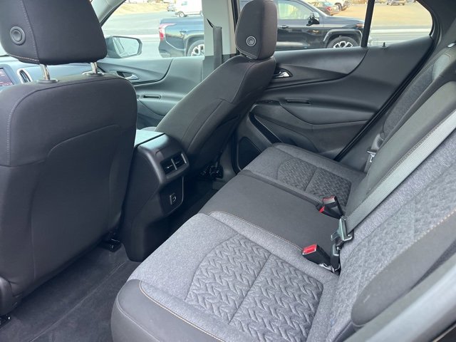 Used 2023 Chevrolet Equinox LT w/ Driver Convenience Package image 18
