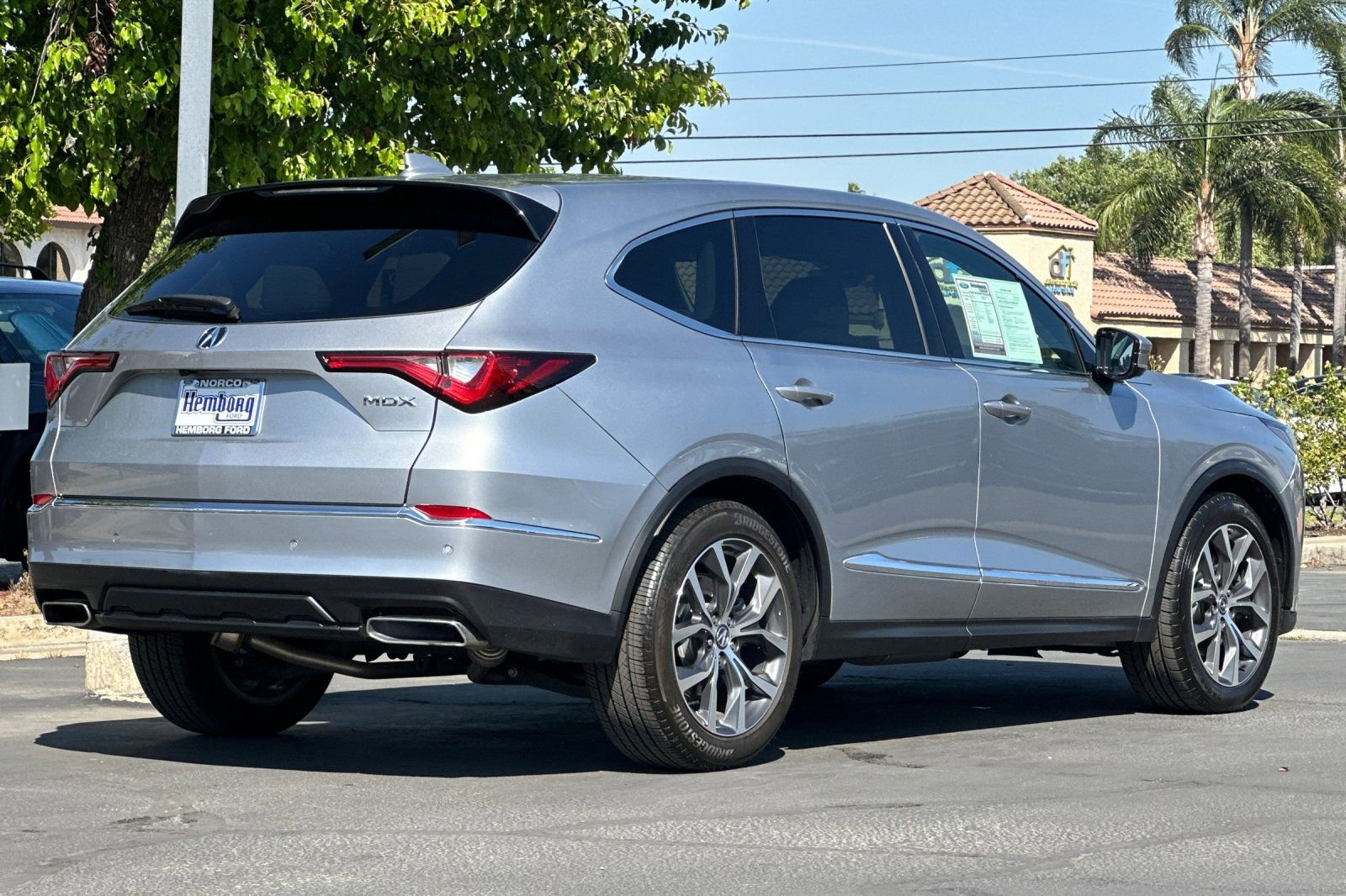 Used 2023 Acura MDX FWD w/ Technology Package image 4
