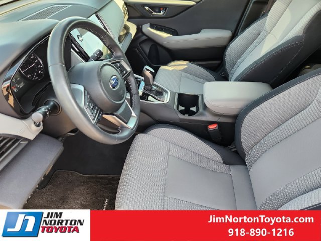 Used 2024 Subaru Outback Premium AWD/4WD image 13