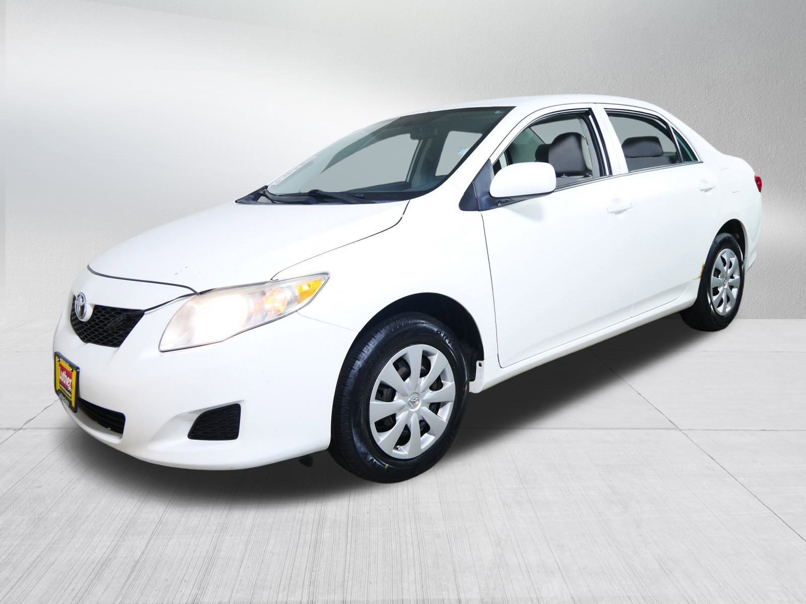 Used 2010 Toyota Corolla LE image 3