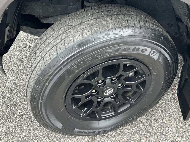 Used 2022 Toyota Tacoma SR5 image 17