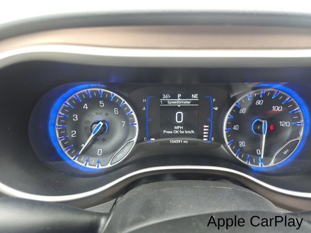 Used 2023 Chrysler Voyager LX image 11