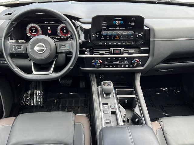 Used 2022 Nissan Pathfinder Platinum w/ Cargo Package FWD image 11