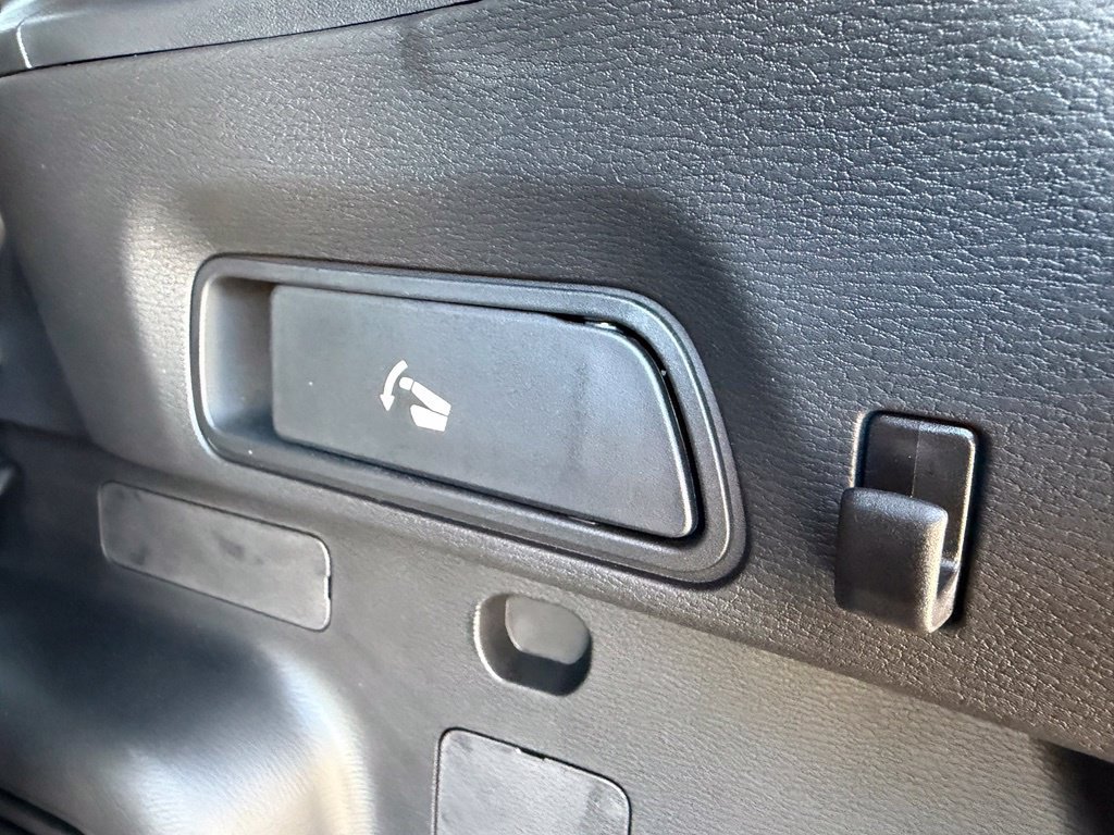 New 2026 Mitsubishi Outlander LE AWD/4WD image 29