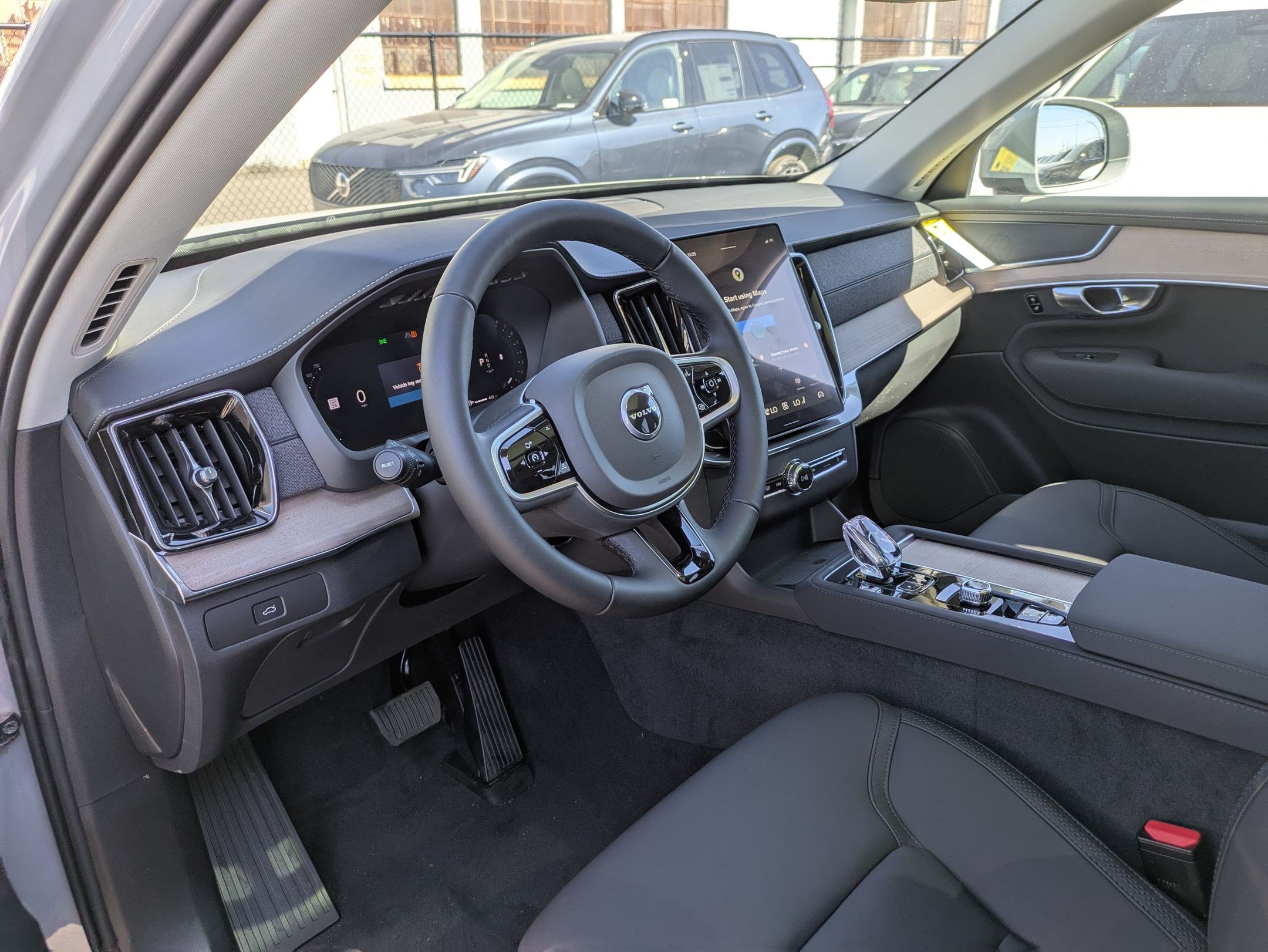New 2026 Volvo XC90 B6 Core AWD/4WD image 10