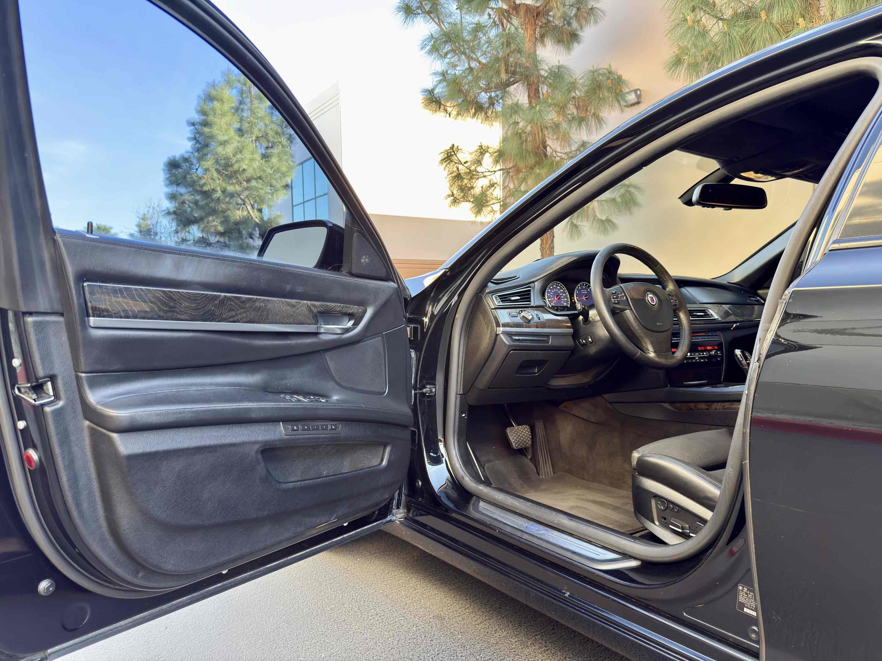 Used 2012 BMW ALPINA B7 image 48