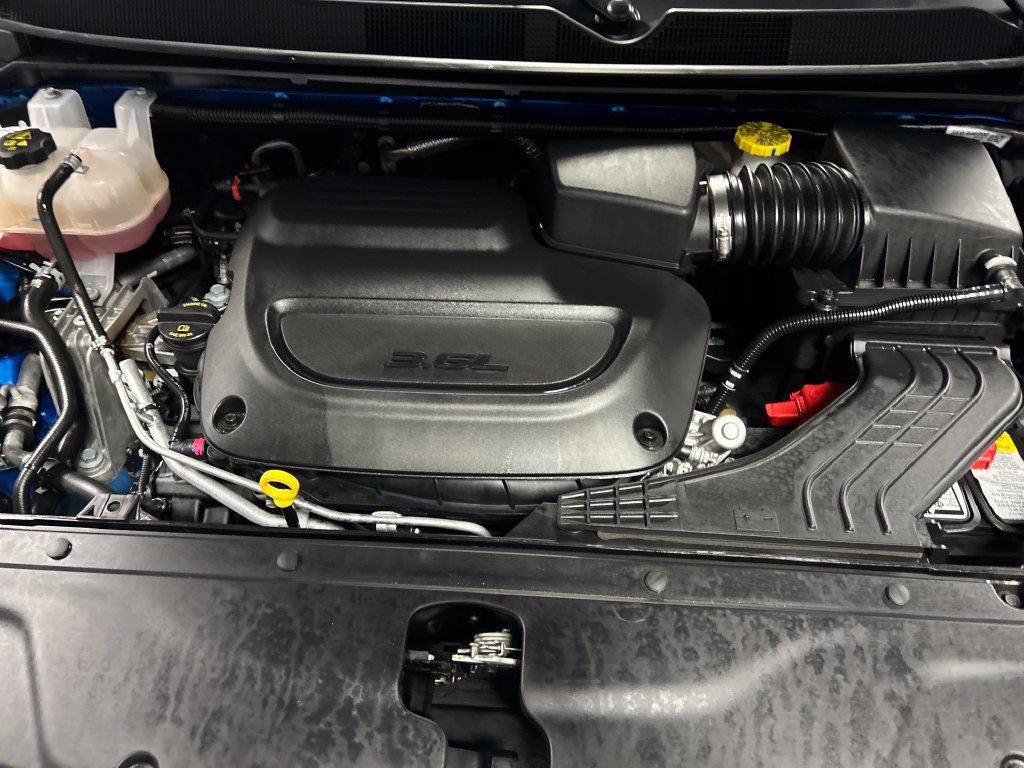 Used 2026 Chrysler Pacifica Select FWD image 27