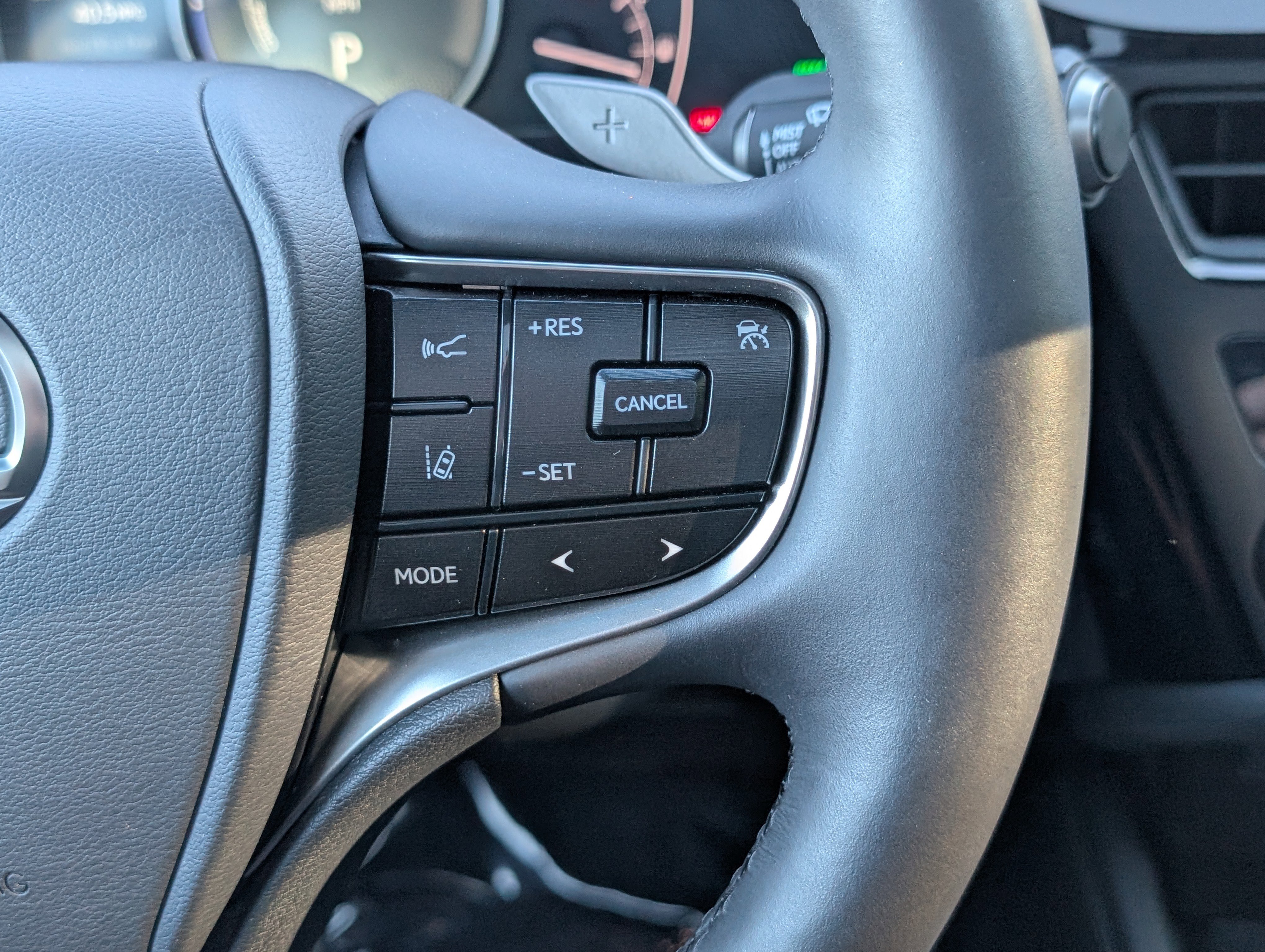 Certified 2024 Lexus ES 300h w/ Premium Package image 23