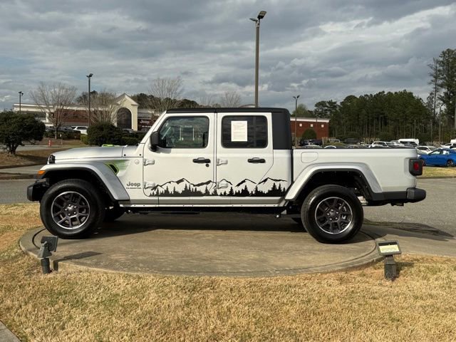Used 2022 Jeep Gladiator Overland w/ Popular Equipment Package AWD/4WD image 4