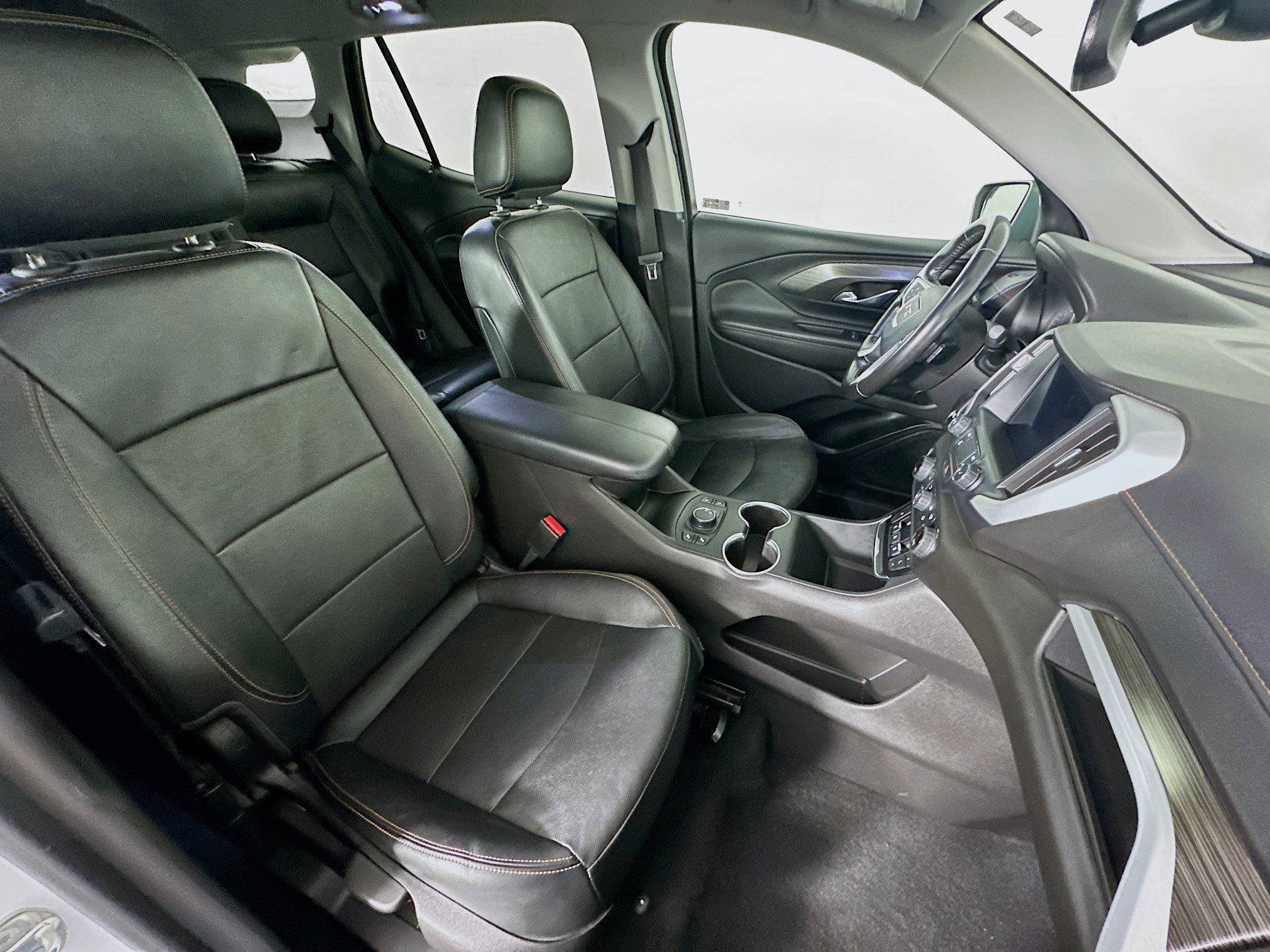 Used 2020 GMC Terrain SLT image 31