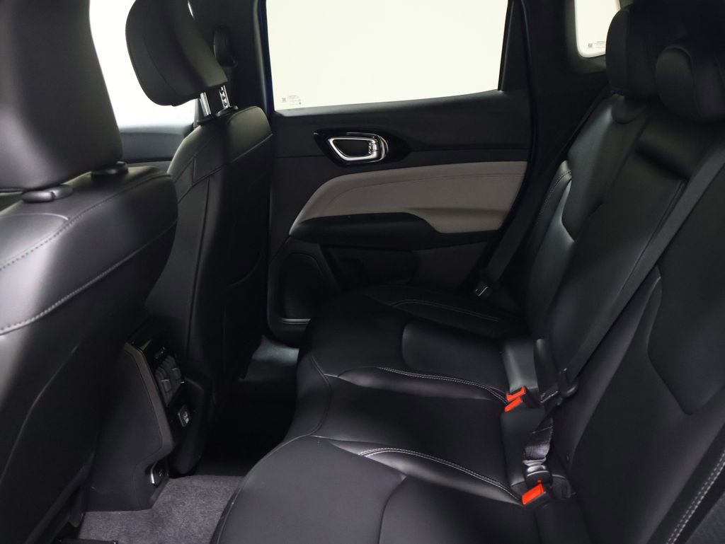 New 2026 Jeep Compass Limited image 12