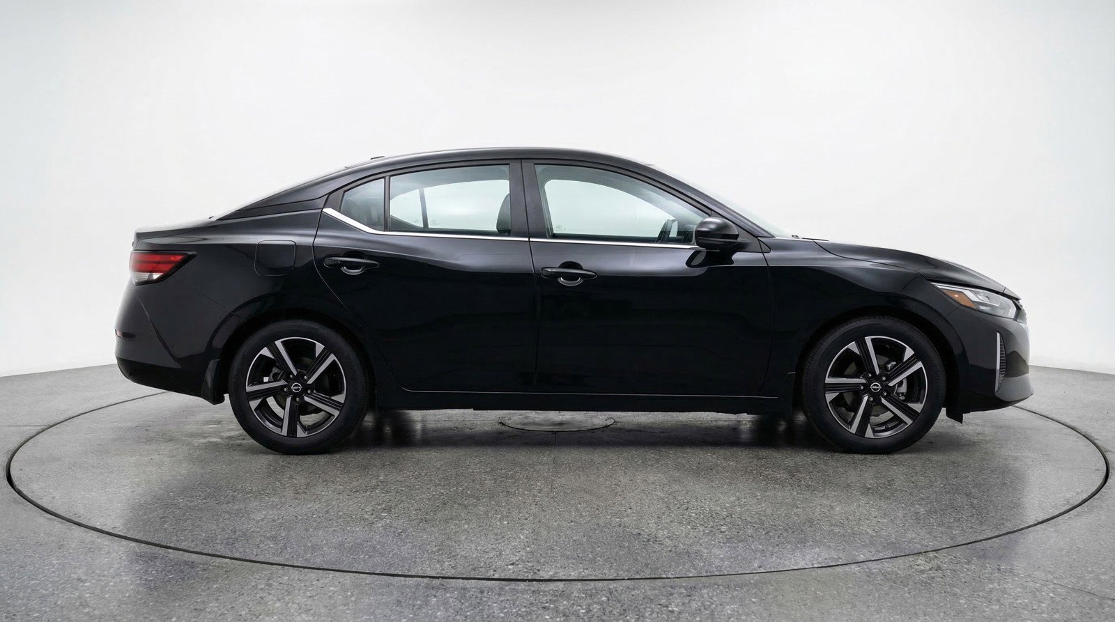 Used 2025 Nissan Sentra SV FWD image 11