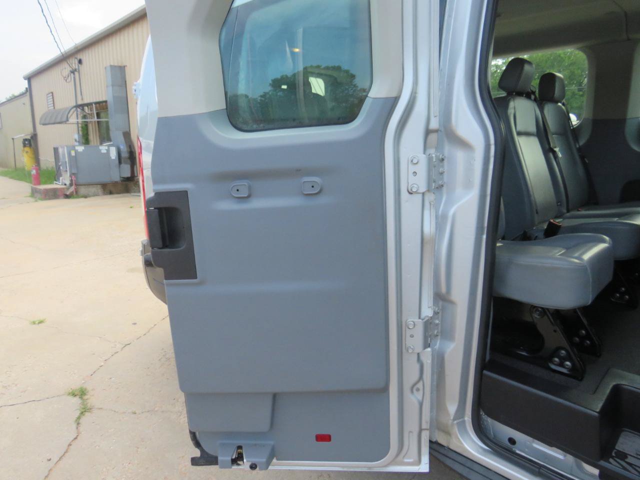Used 2015 Ford Transit 350 XL RWD image 28