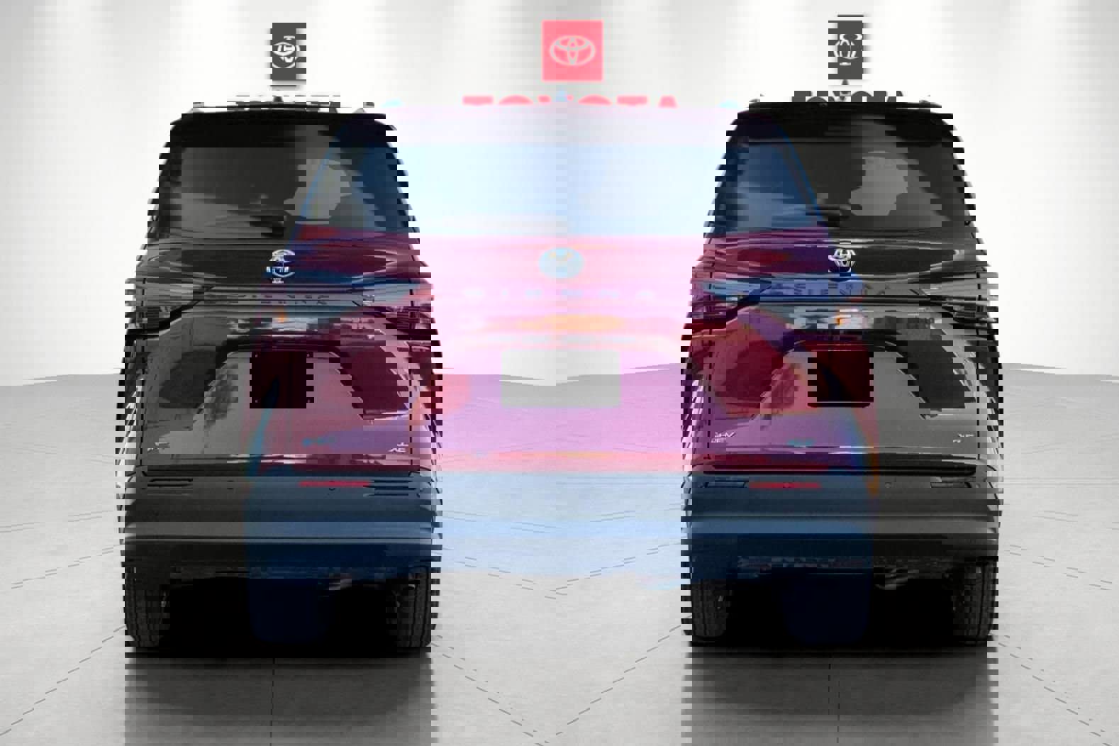 New 2026 Toyota Sienna XLE image 4