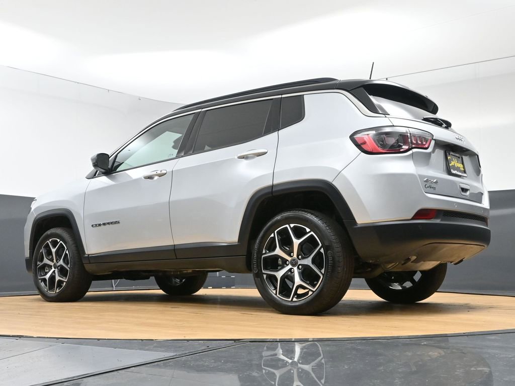 Used 2026 Jeep Compass Limited image 9