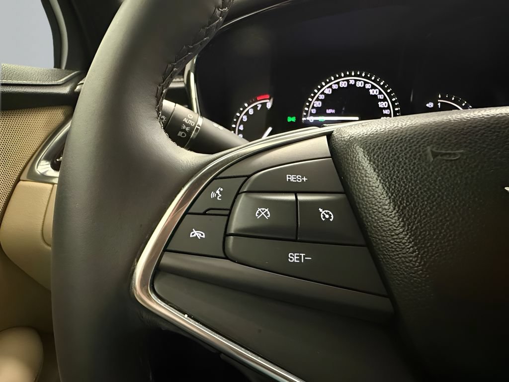 Used 2018 Cadillac XT5 Luxury w/ Driver Awareness Package FWD image 18