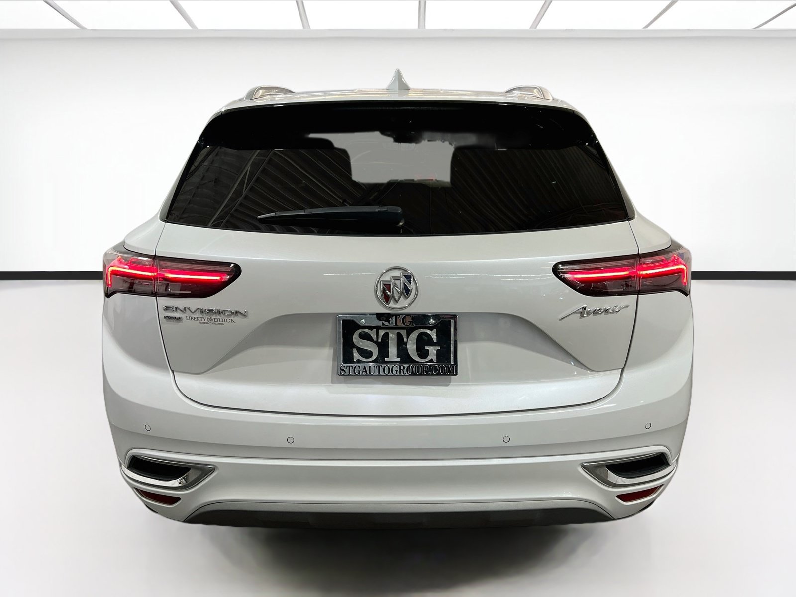 Used 2023 Buick Envision Avenir AWD/4WD image 5