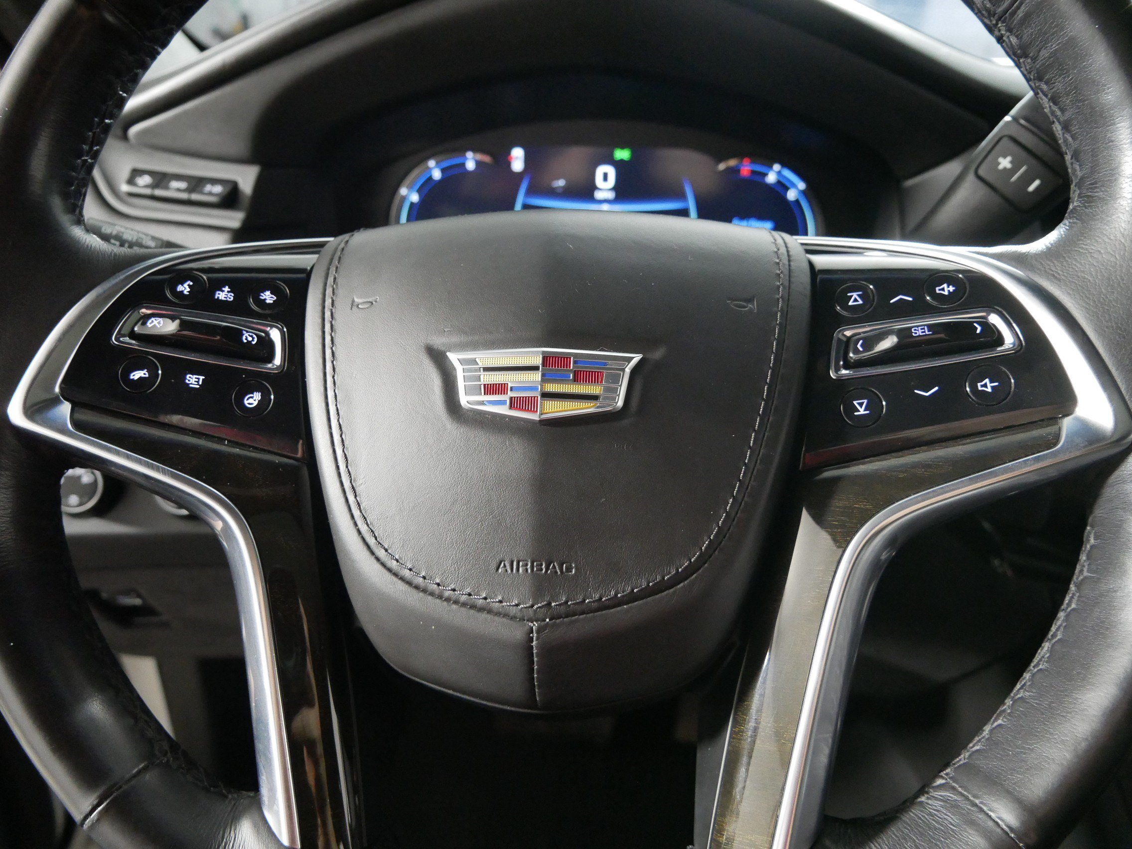 Certified 2018 Cadillac Escalade Platinum AWD/4WD image 25