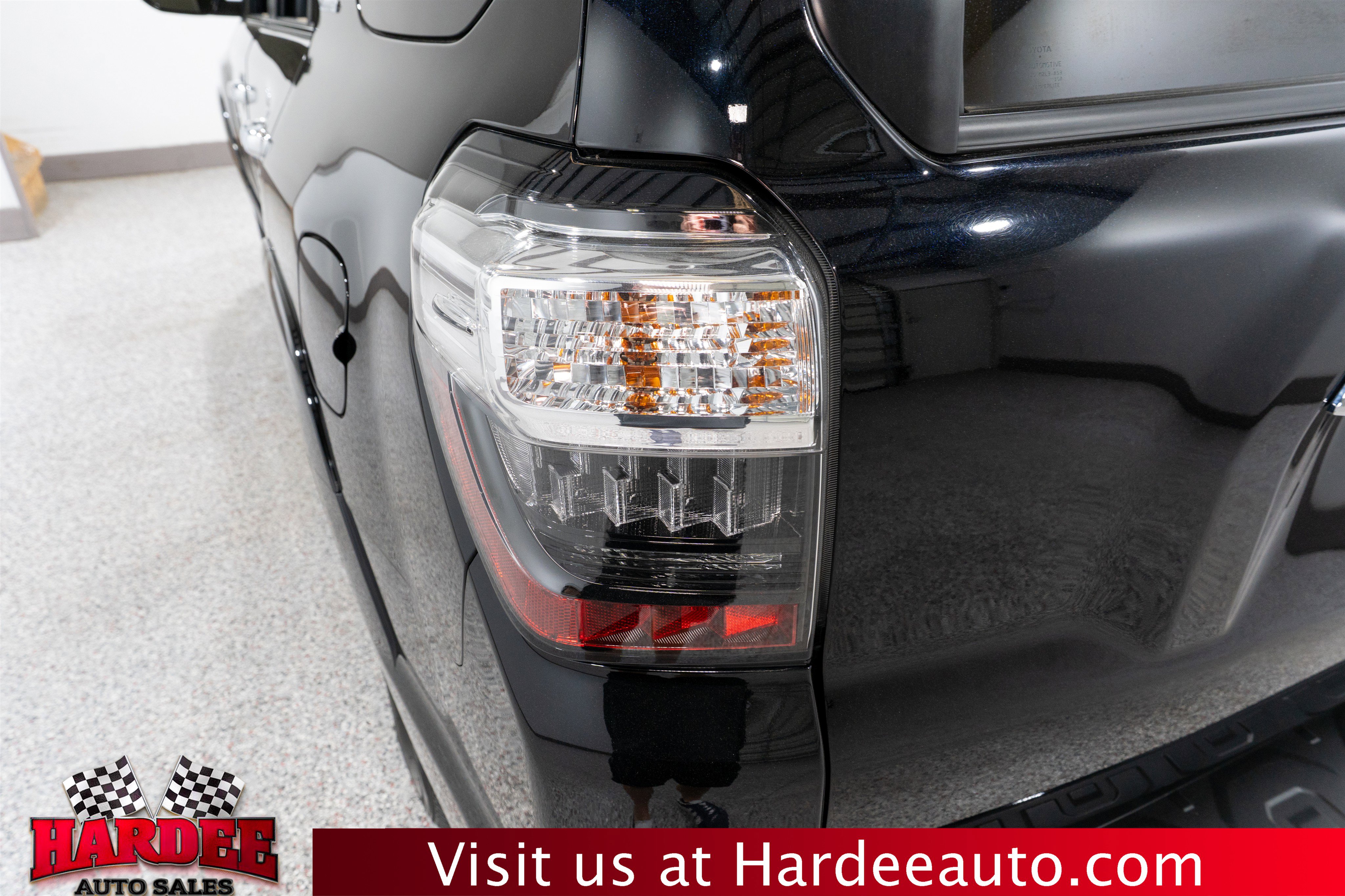 Used 2024 Toyota 4Runner Limited image 9