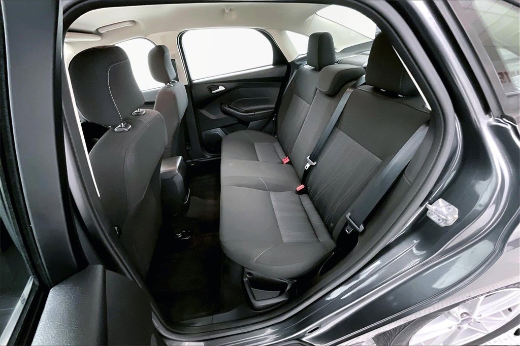 Used 2018 Ford Focus SE image 19