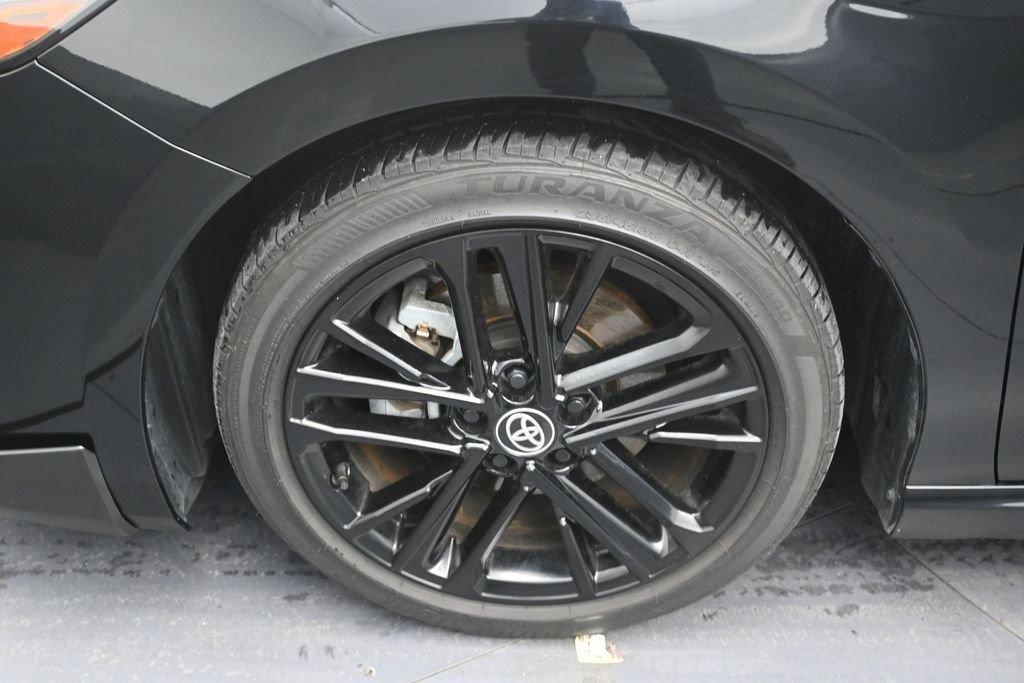 Used 2025 Toyota Camry SE FWD image 9