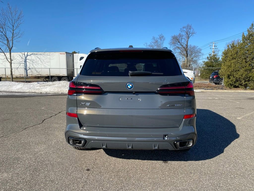 New 2026 BMW X5 xDrive50e AWD/4WD image 3