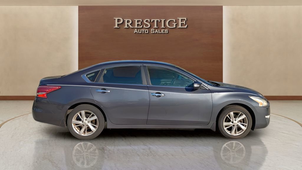 Used 2013 Nissan Altima 2.5 SL w/ 2.5 Moonroof Pkg image 9