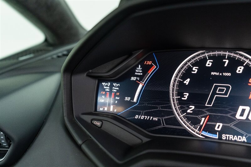 Used 2020 Lamborghini Huracan EVO AWD/4WD image 85